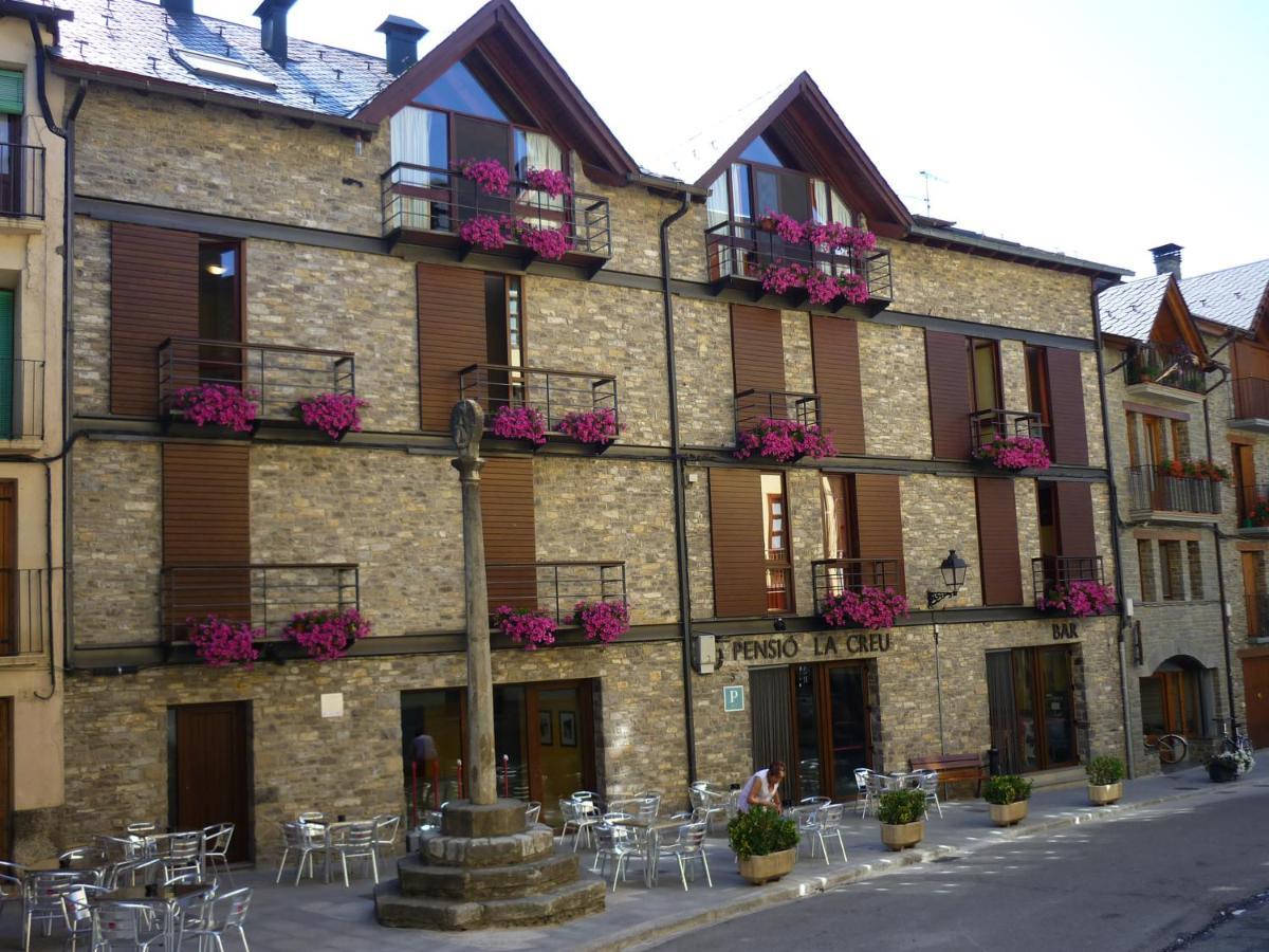 Pensio La Creu Hotel Esterri D'Aneu Bagian luar foto