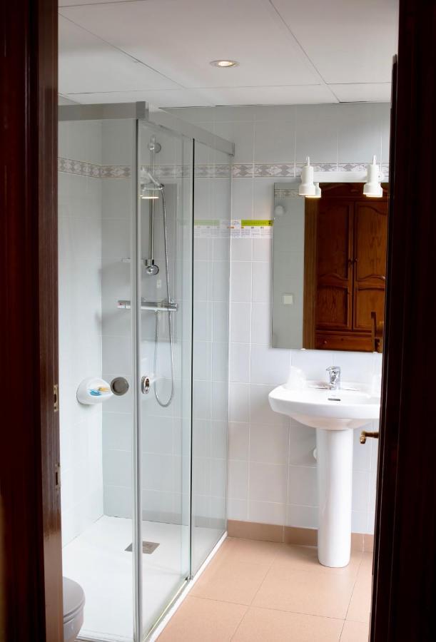 Pensio La Creu Hotel Esterri D'Aneu Bagian luar foto