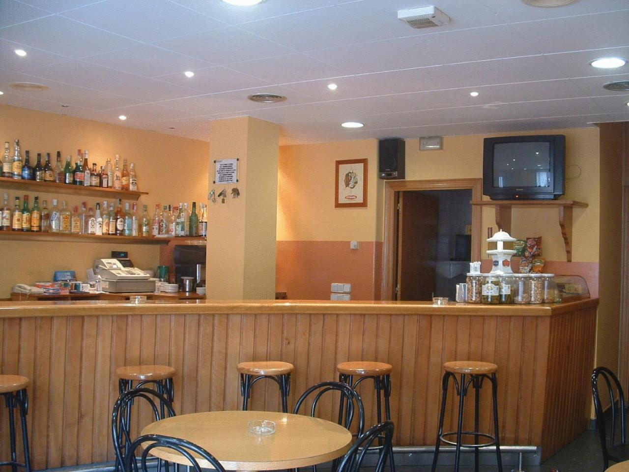 Pensio La Creu Hotel Esterri D'Aneu Bagian luar foto